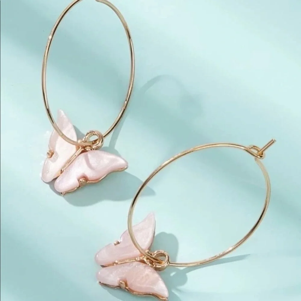 3/$30 💛 Acrylic Butterfly Hoop Earrings